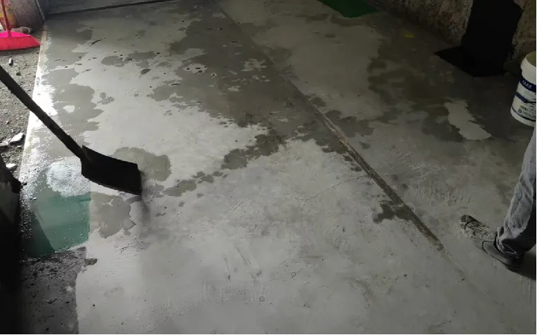 楼邦课堂 | 楼邦第8代Ⅱ型粘结剂（地面专用）实操细节指导——地面薄贴法
